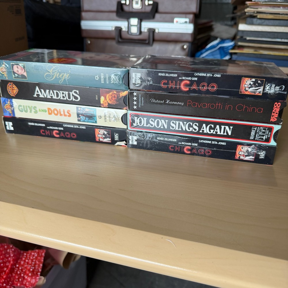 Musical Movie VHS Lot Chicago Amadeus Guys and Dolls Gigi Pavarotti 8 Tapes